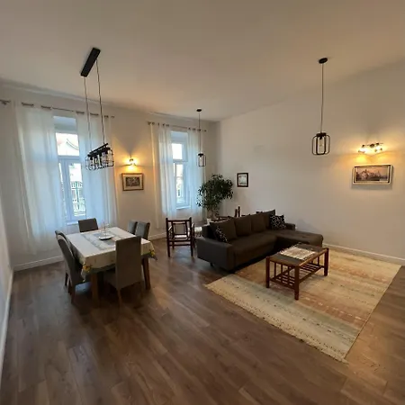 Dvor Apartment